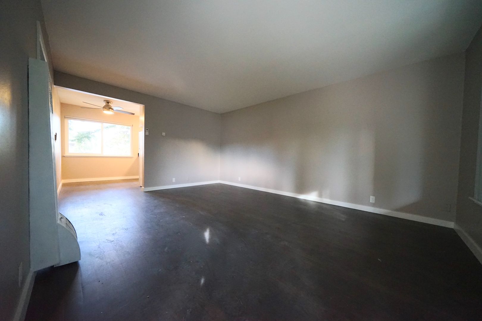 Redwood City Apartment: 1536 Oxford Street