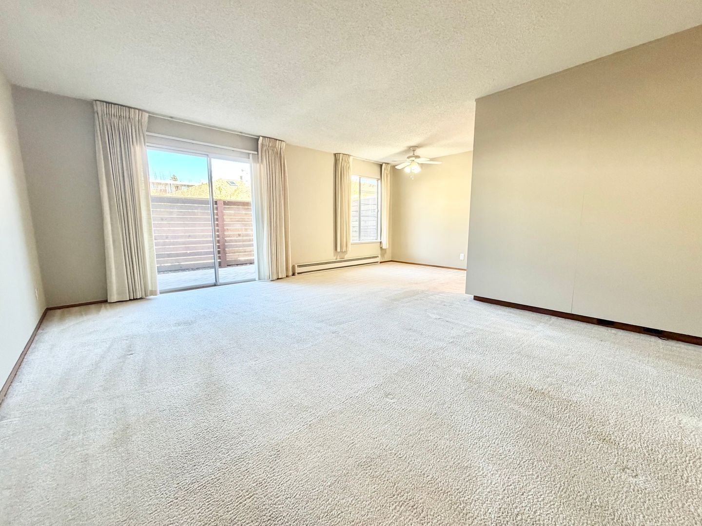 San Mateo Apartment: 2712 Flores Street