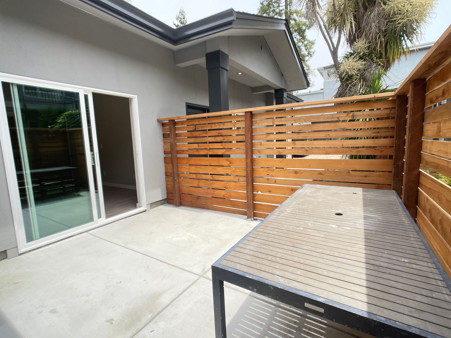 Redwood City Apartment: 1536 Oxford Street