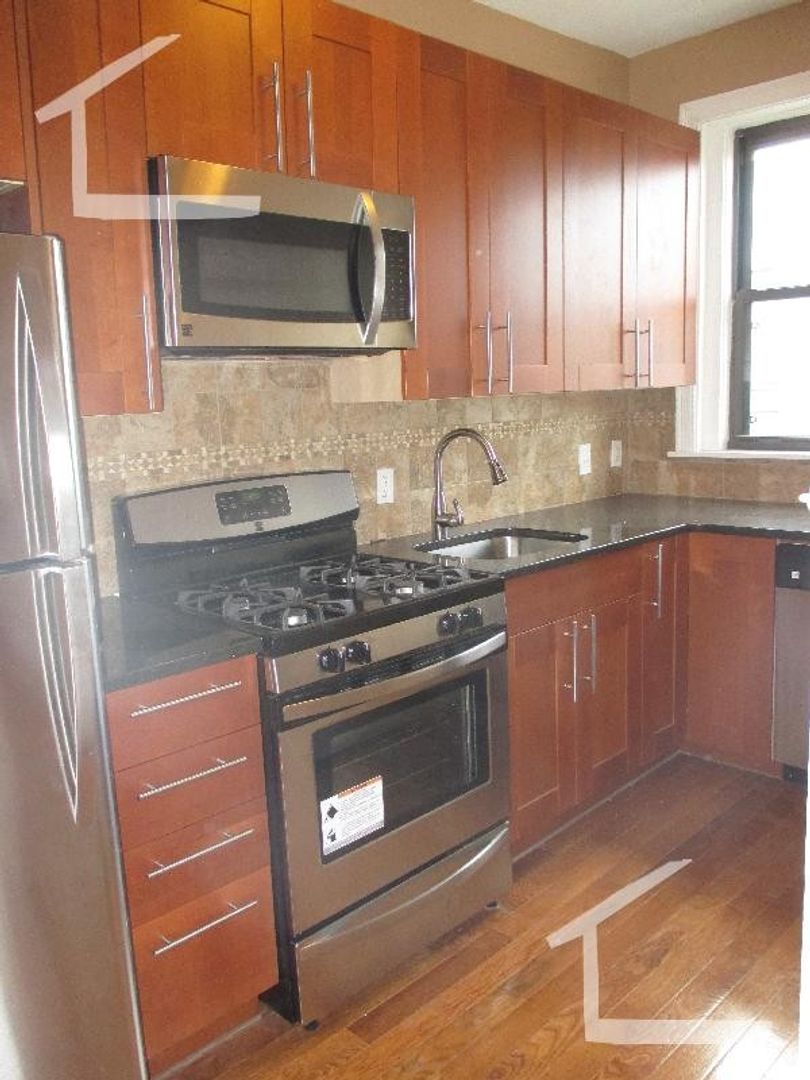 183 Harvard Ave, Allston