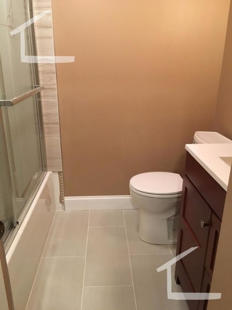 12 Bay State Rd, Fenway