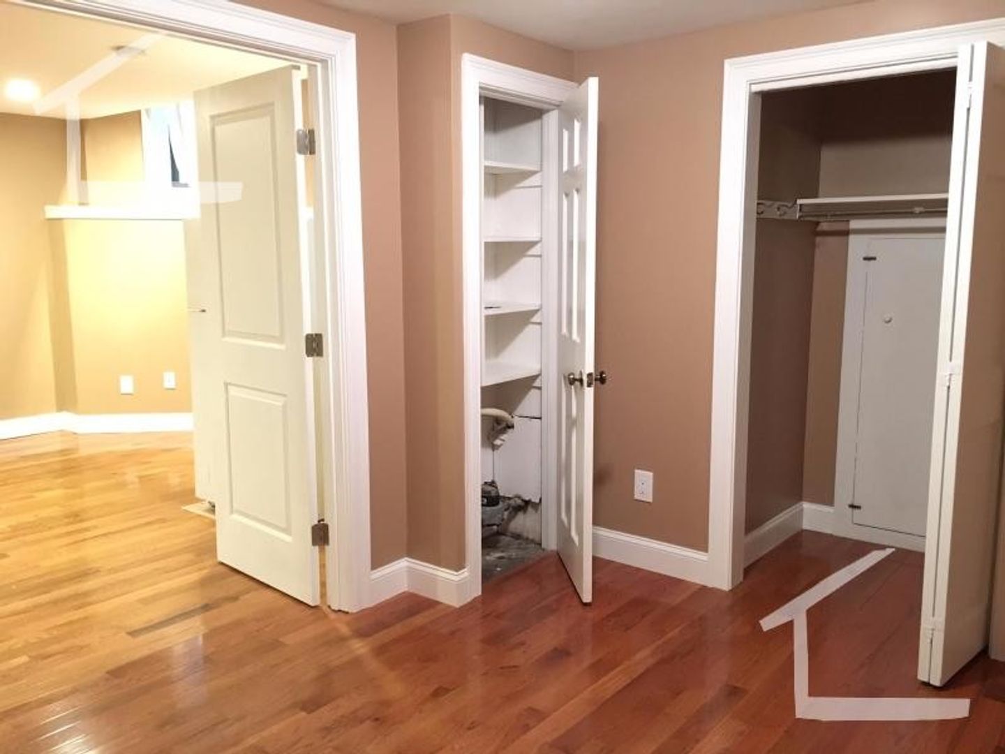 12 Bay State Rd, Fenway