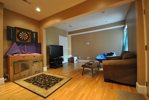 Deleaded and Completely renovated, 4 bed 2 bath, laundry in unit - Washington Sq Brookline – photo 1