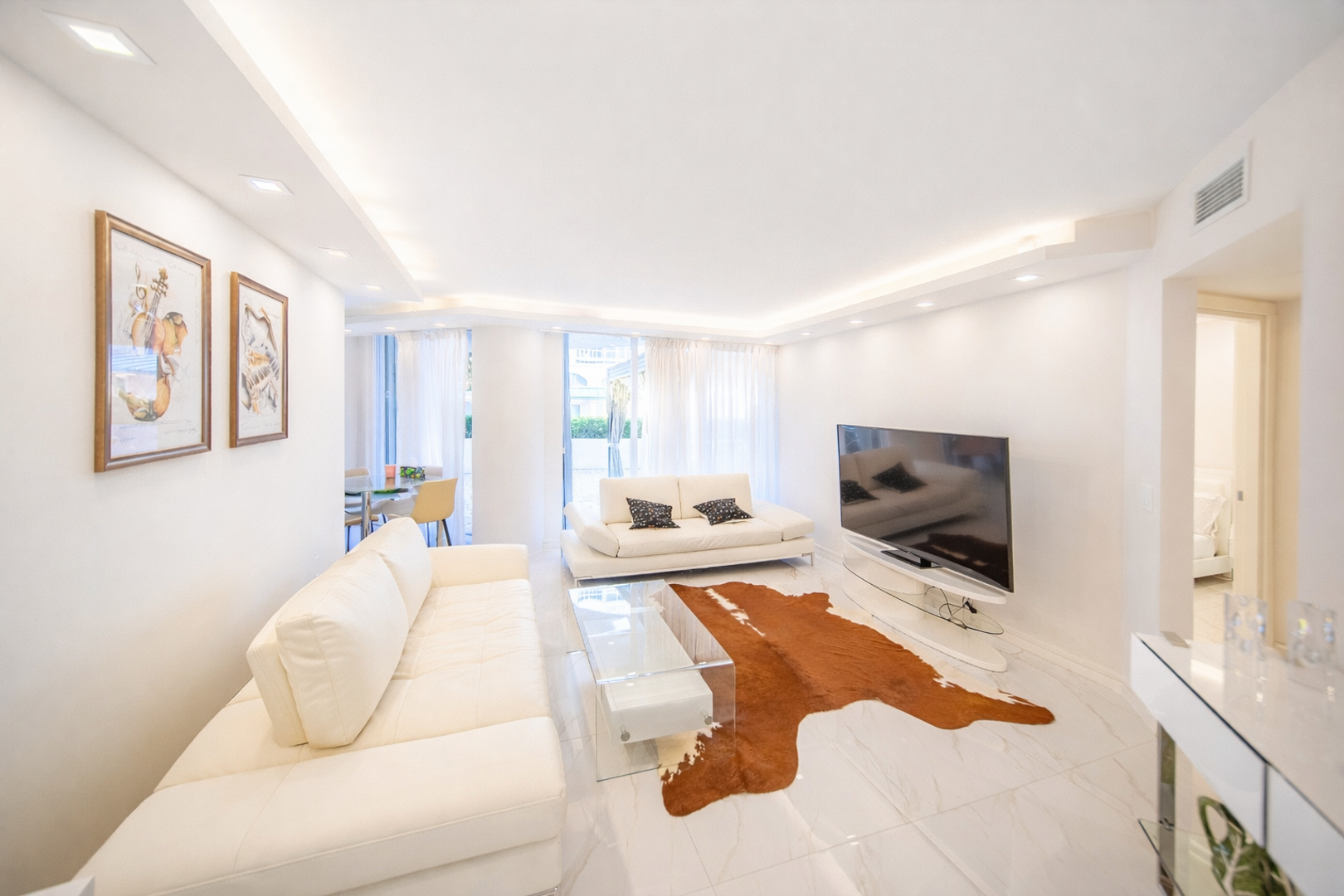 Sunny Isles Beach Apartment: Oceania II Condiminium