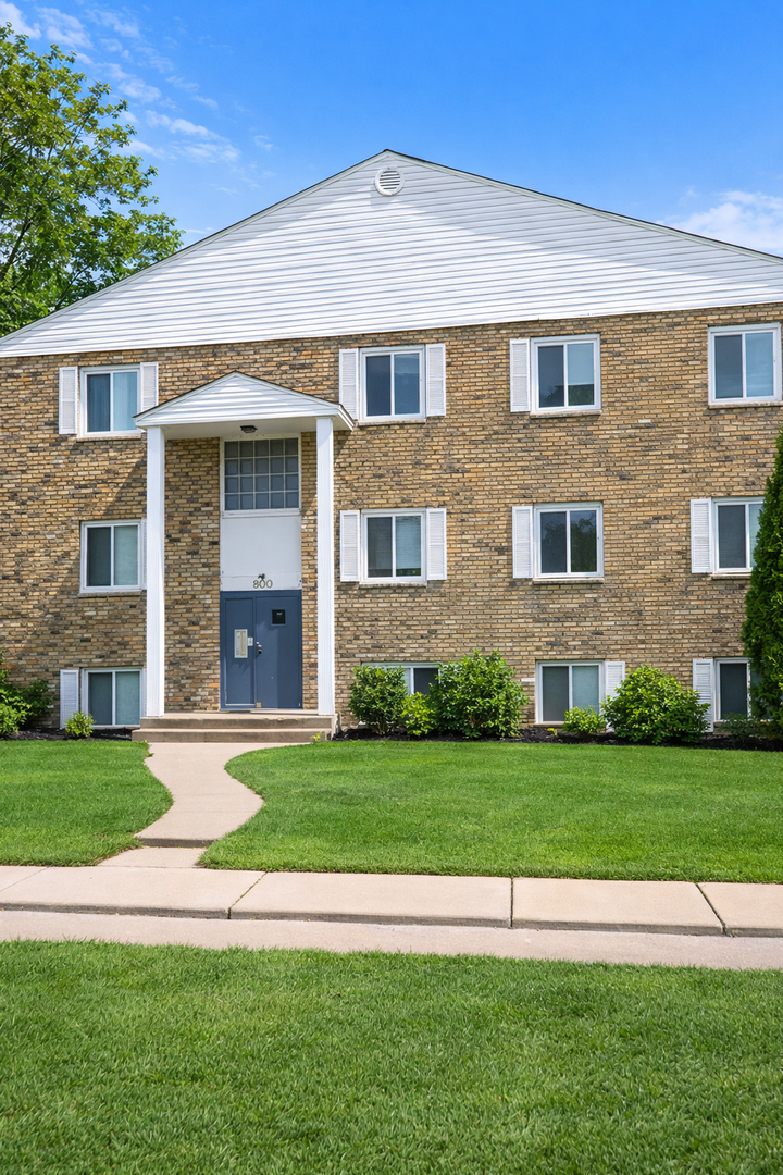 Minneapolis Apartment: 800 University Ave SE