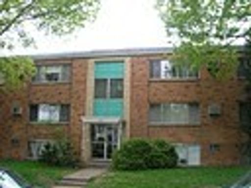1 Bedroom in NE Minneapolis August 1st move in! – photo 1