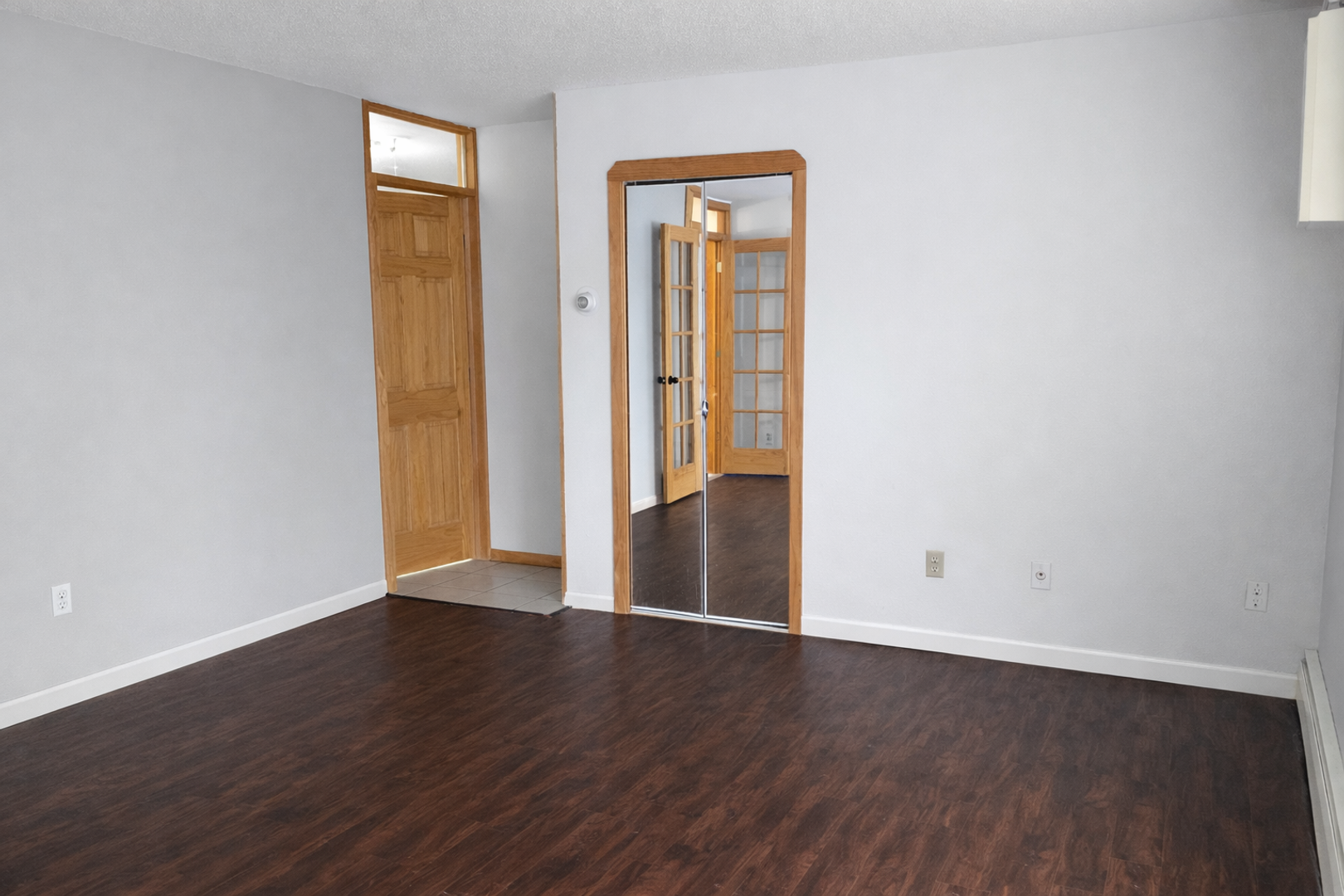 Minneapolis Apartment: 414 7th Ave SE