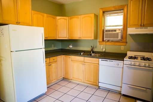 Amazing 8 Bedroom in Dinkytown for Sept 1st 2026 – photo 1