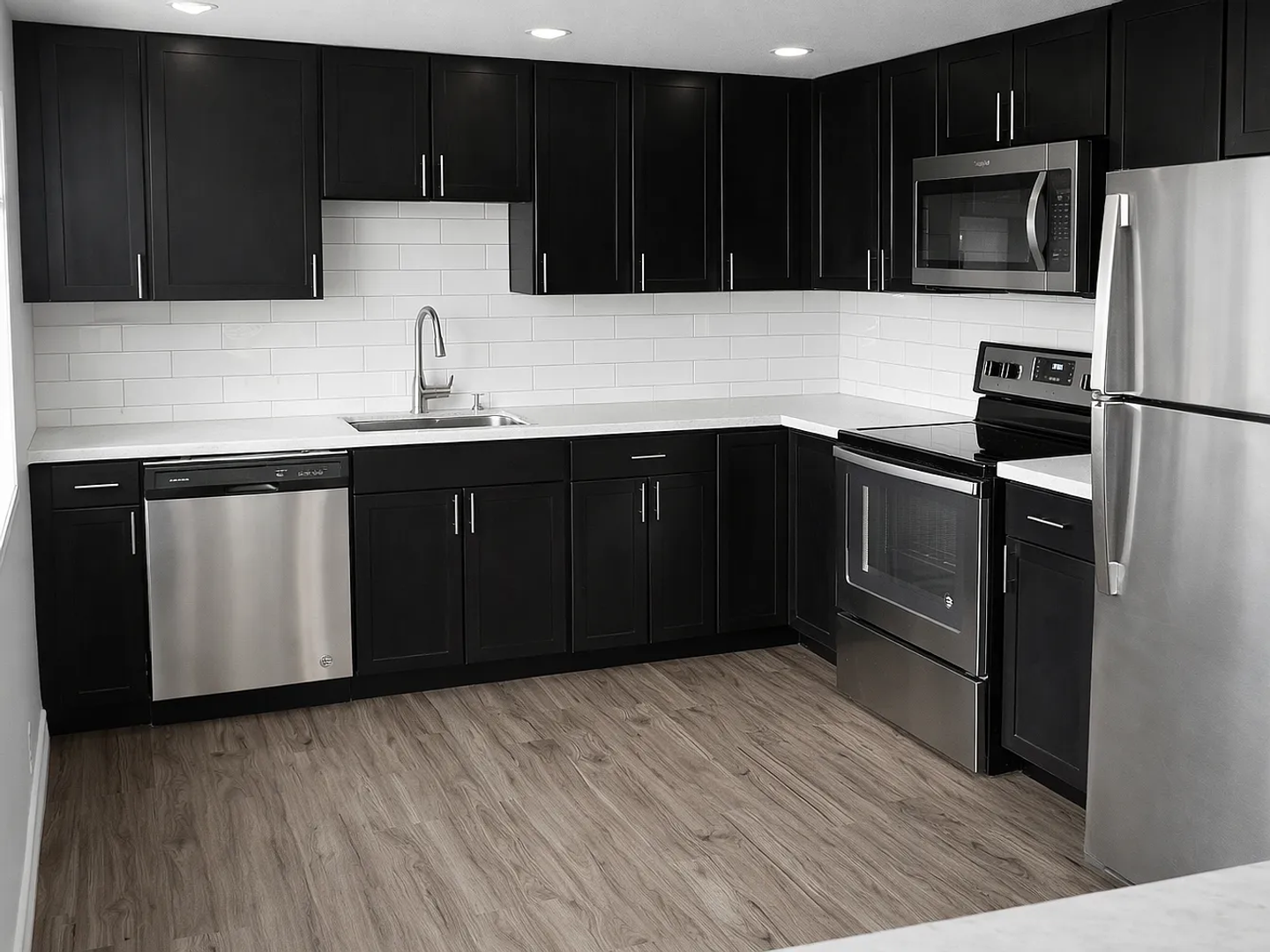 Minneapolis Apartment: 860 10th Ave SE