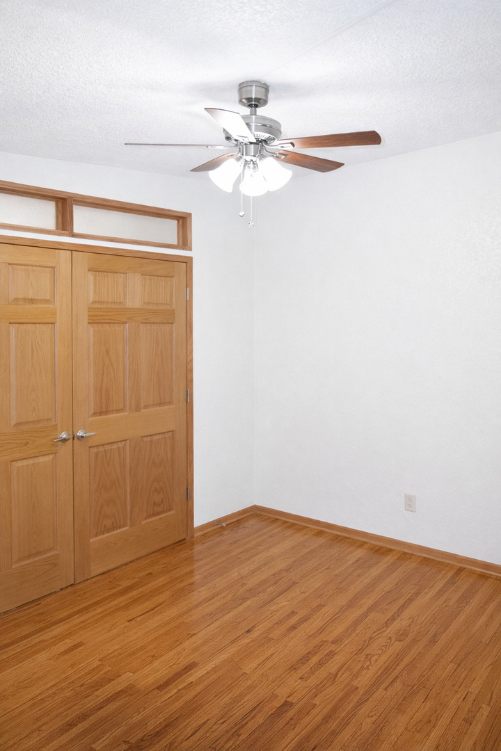 Minneapolis Apartment: 319 8th St SE