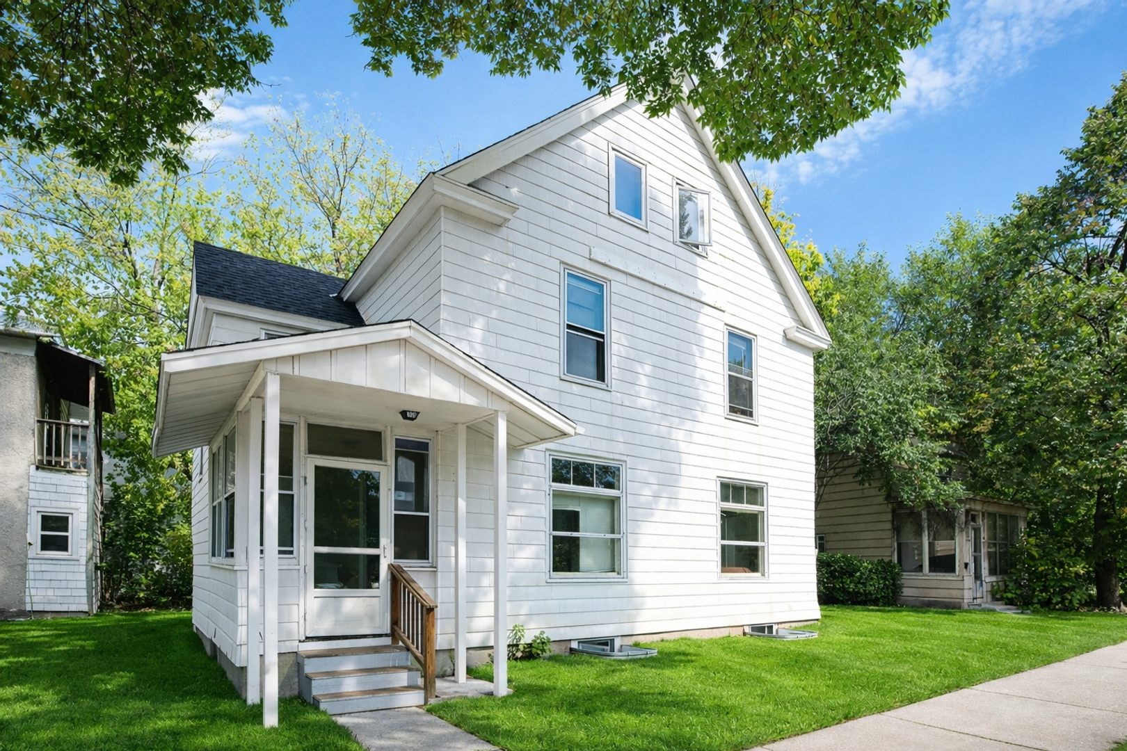 Minneapolis Apartment: 1203 8th St SE