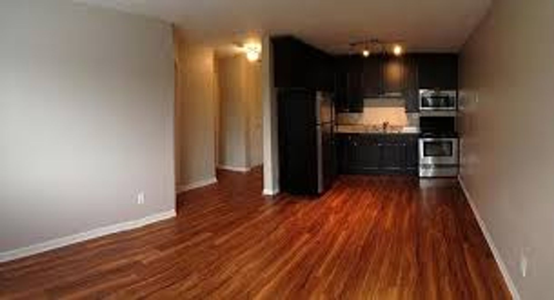 Minneapolis Apartment: 815 13th Ave SE