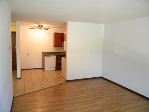 1 bed/1 bath unit located in West Bank – photo 1