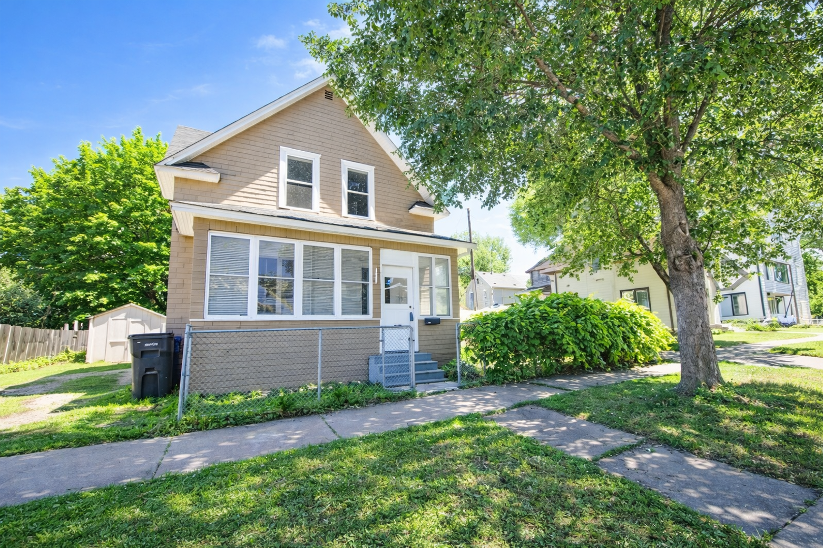 St. Paul House: 322 Pierce St