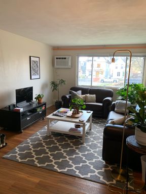 1 bedroom available 09/01/2026 NEAR U OF M – photo 1