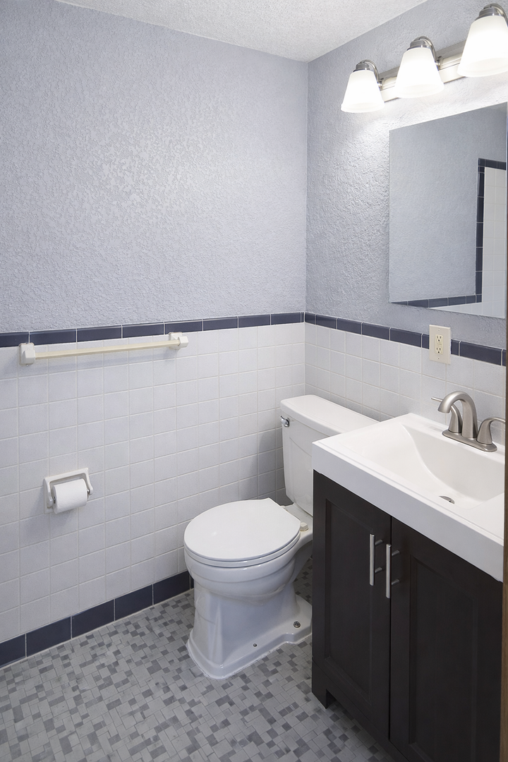 Minneapolis Apartment: 319 8th St SE
