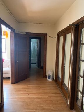 2 bedroom apartment near U of M for Sept 1st move in – photo 1