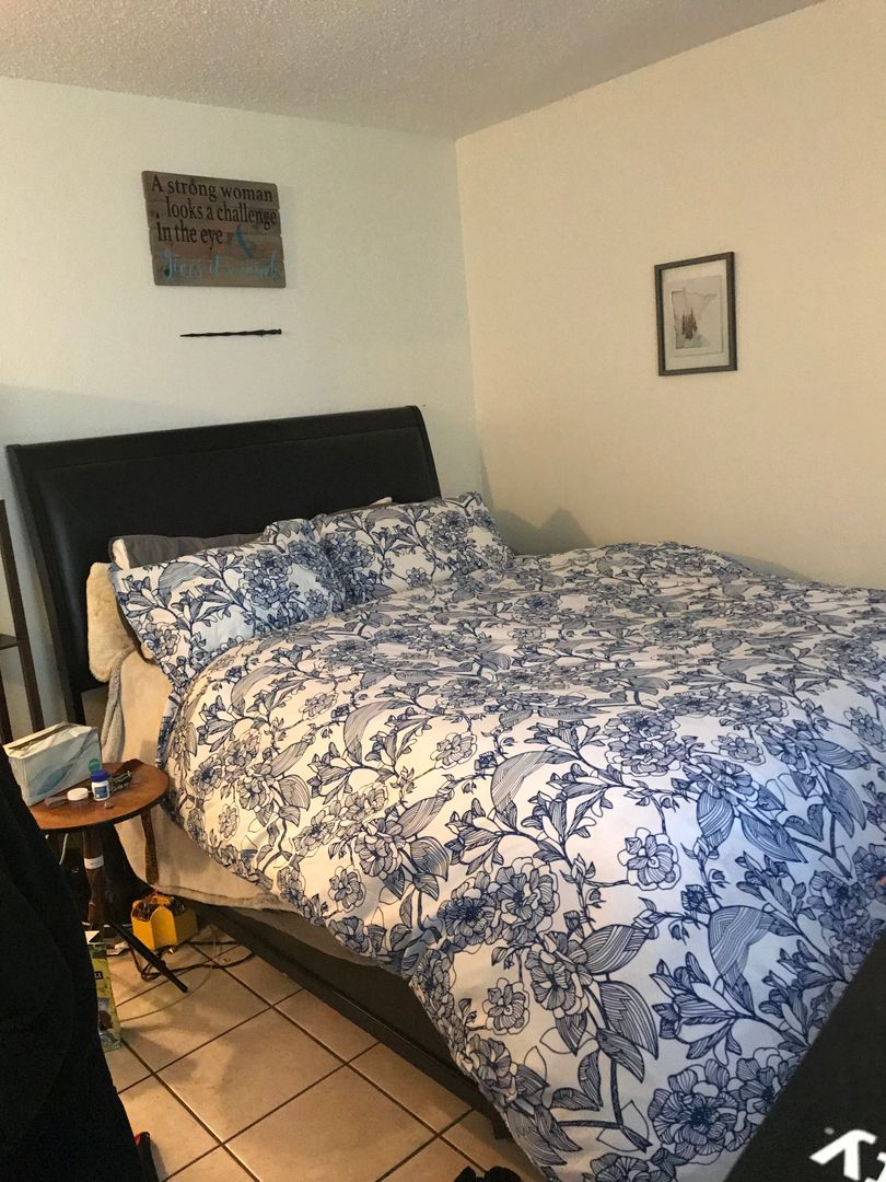 Minneapolis Apartment: 414 7th Ave SE