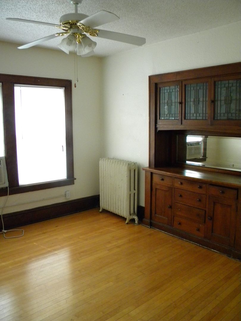 Minneapolis Apartment: 410 5th St NE