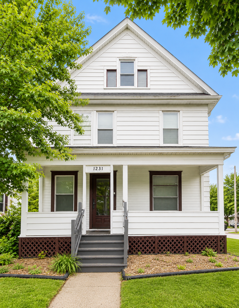 Minneapolis Apartment: 1231 8th St SE