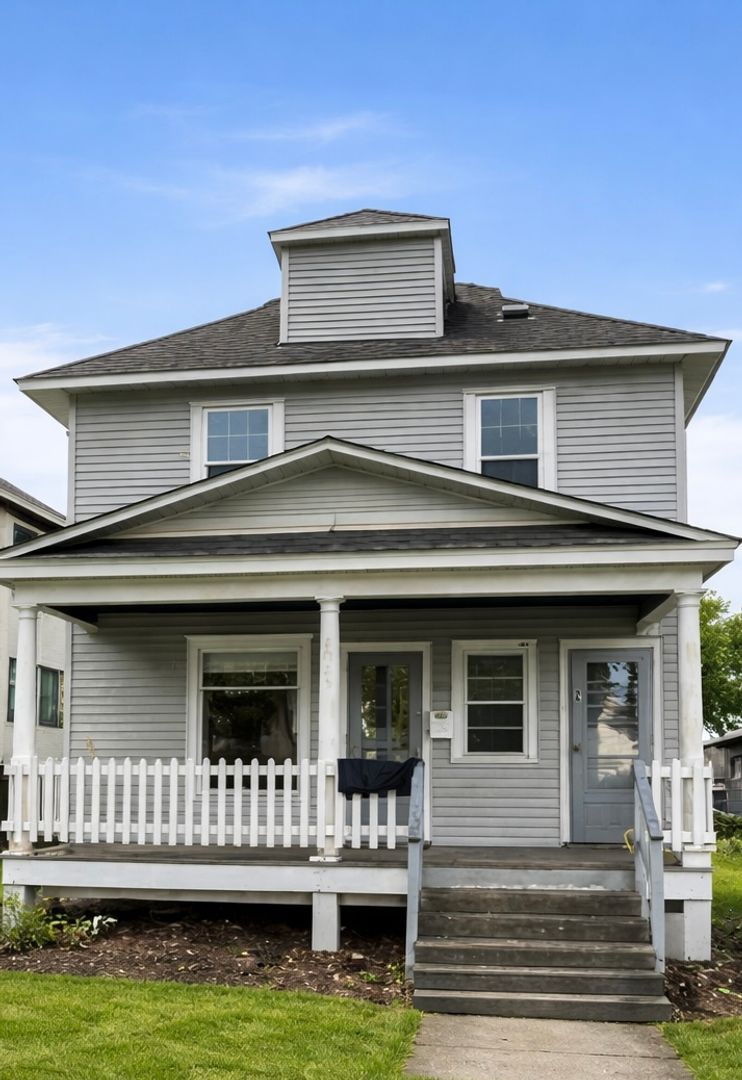 Minneapolis Apartment: 1025-27 12th Ave SE