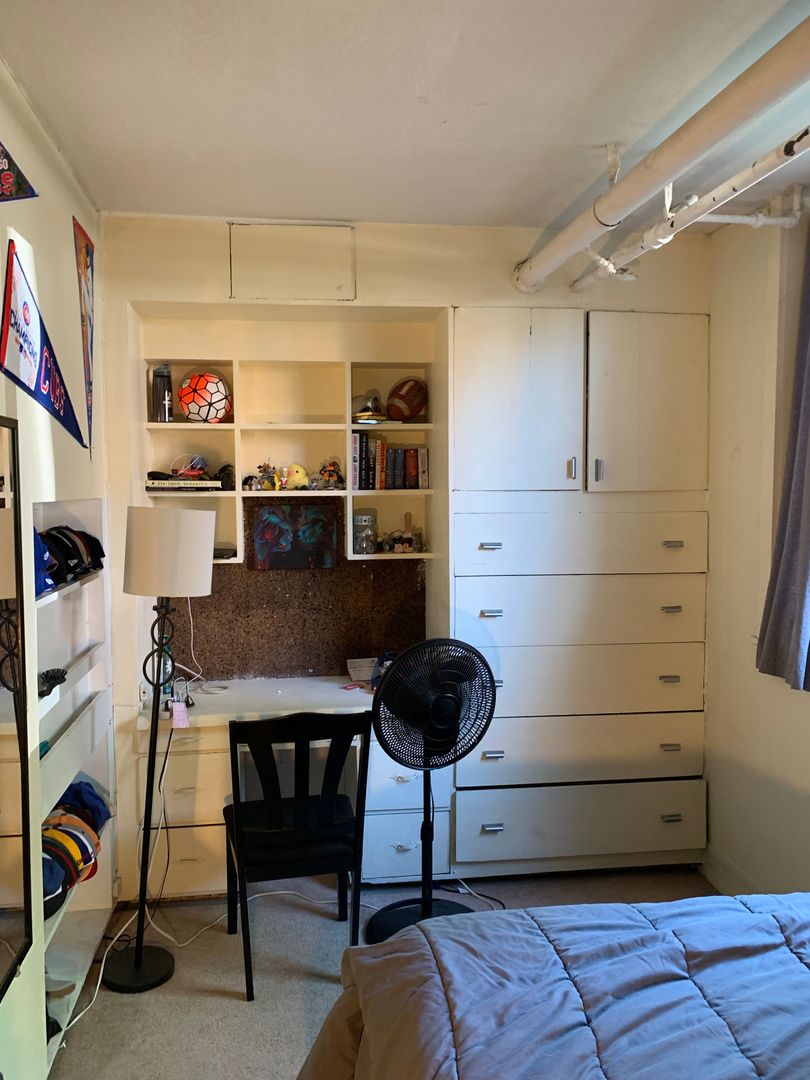 Minneapolis Apartment: 813 University Ave SE