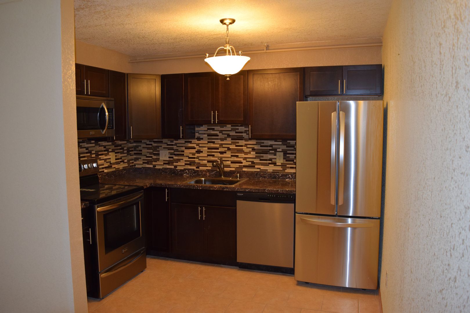 Minneapolis Apartment: 319 8th St SE