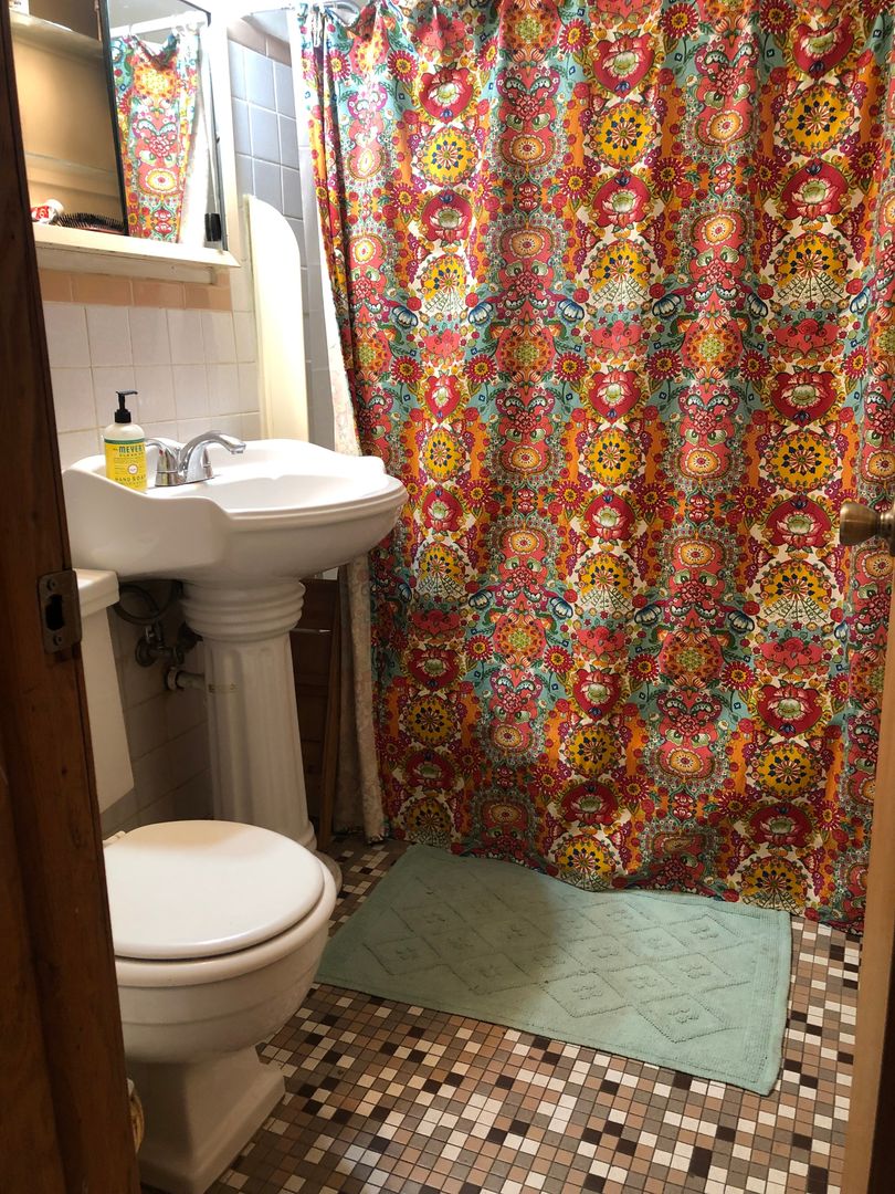 Minneapolis Apartment: 414 7th St SE