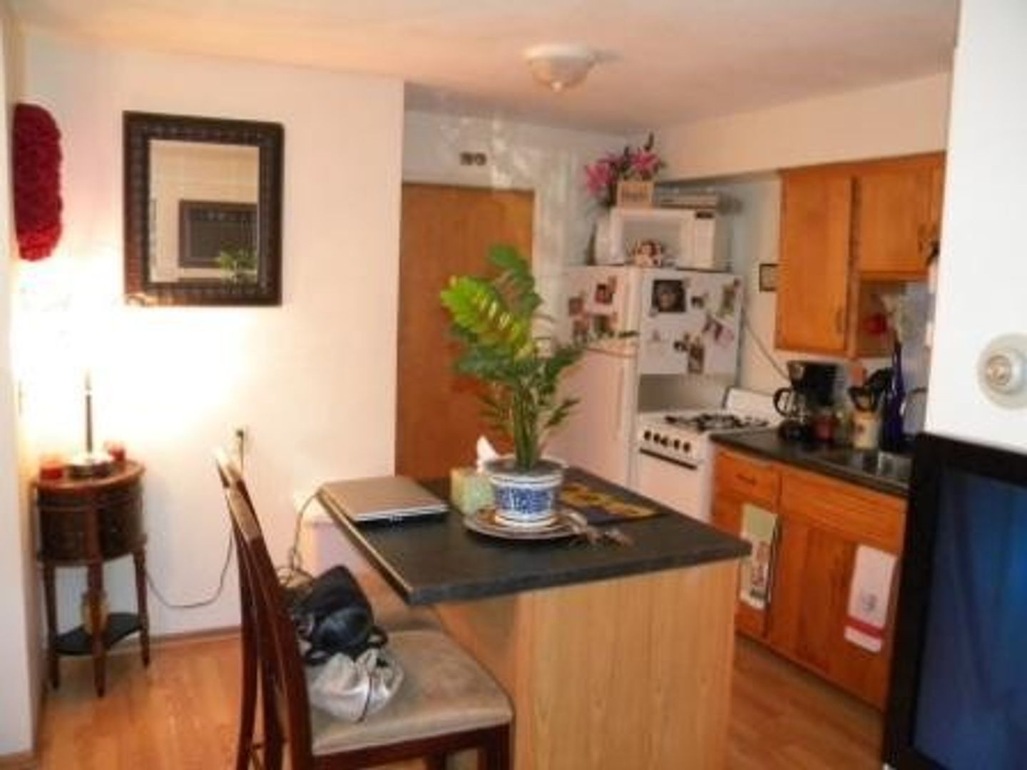 Minneapolis Apartment: 330 8th St SE