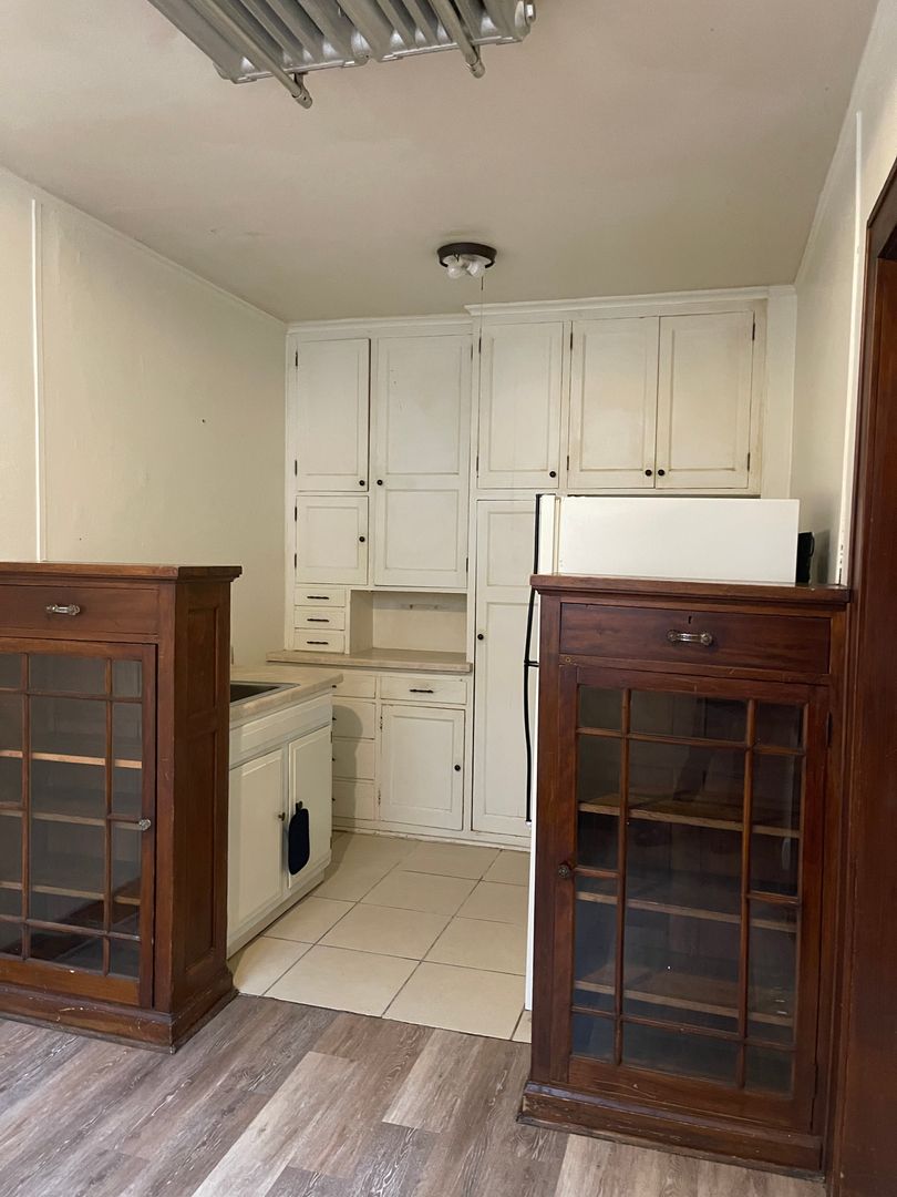 Minneapolis Apartment: 813 University Ave SE