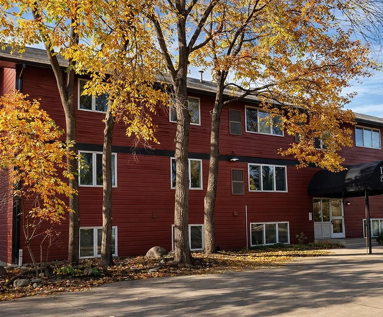 Minneapolis Apartment: 860 10th Ave SE