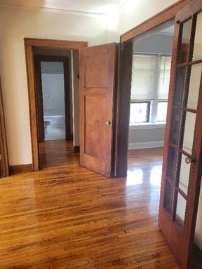 Close to Campus, Public Transportation, 2 Bdrm – photo 1