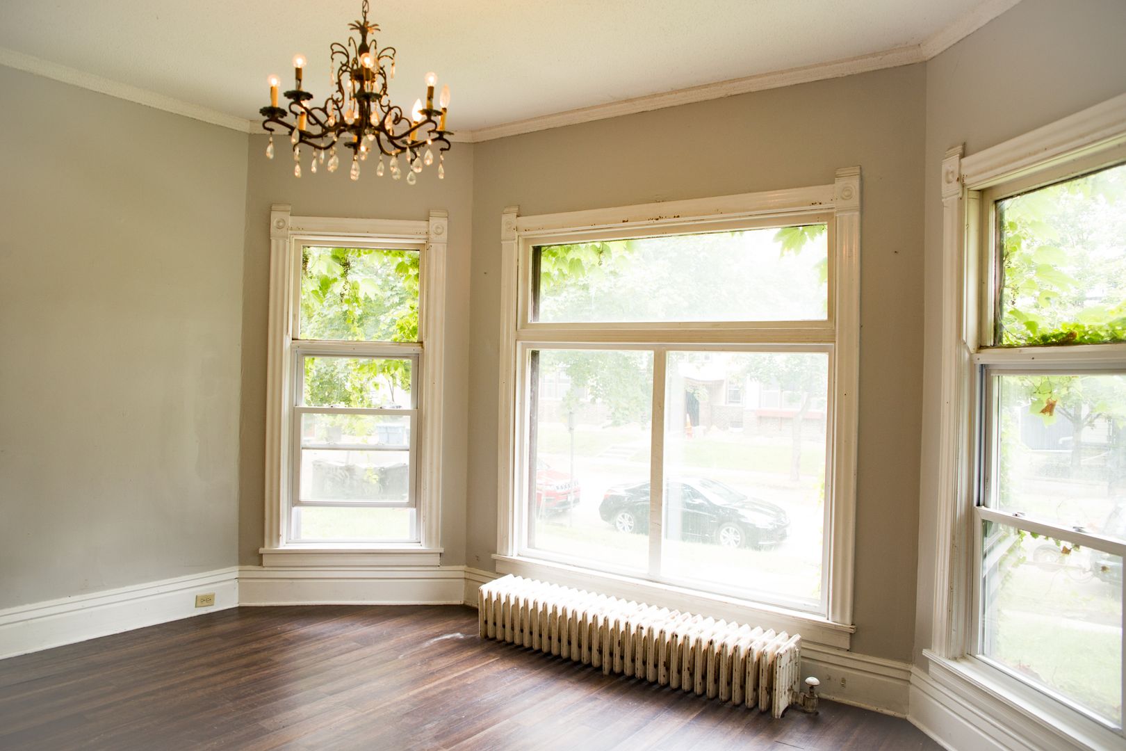 Minneapolis Apartment: 1100 5th Street SE