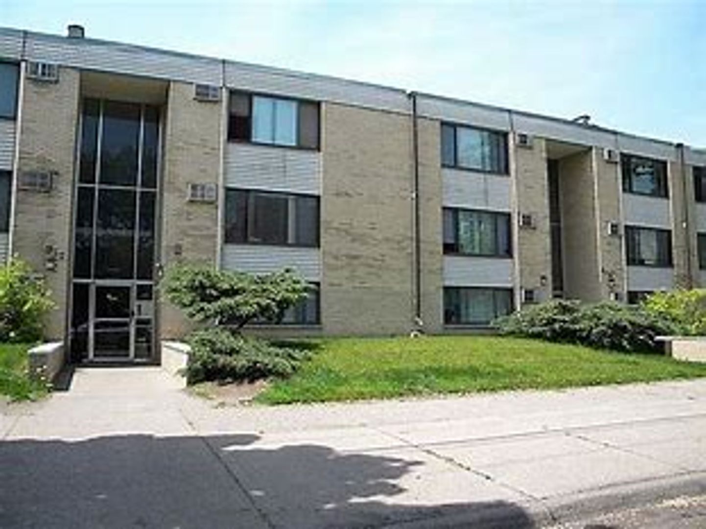 Minneapolis Apartment: 904-912 21st Ave S