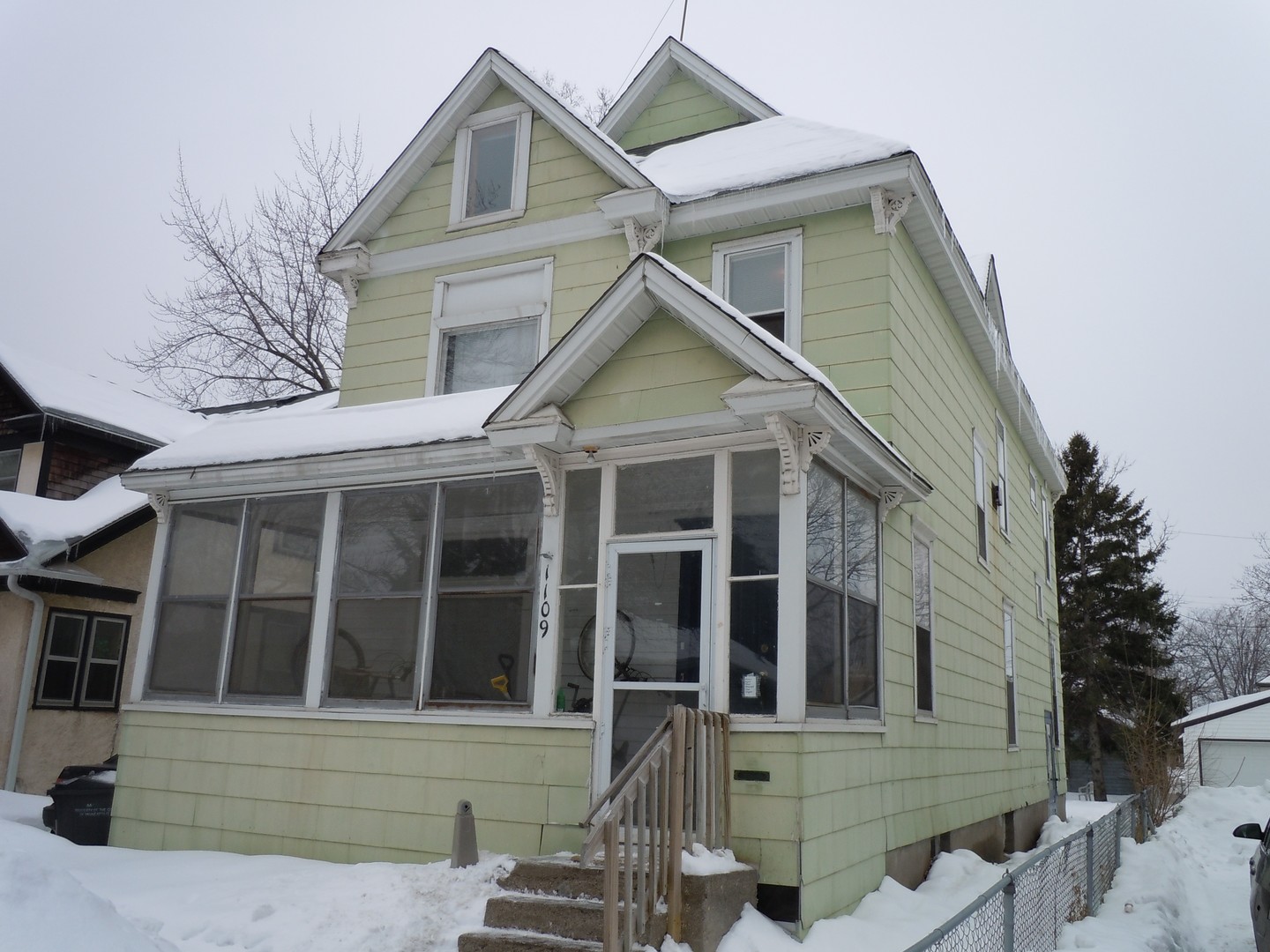 Minneapolis Apartment: 1109 13th Ave SE
