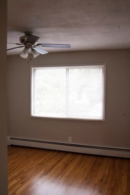 Minneapolis Apartment: 815 13th Ave SE