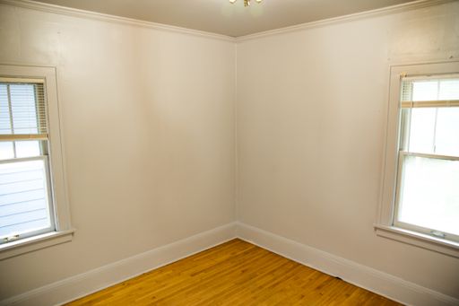 6 bedroom 2 bathroom 09/01/2026 – photo 1