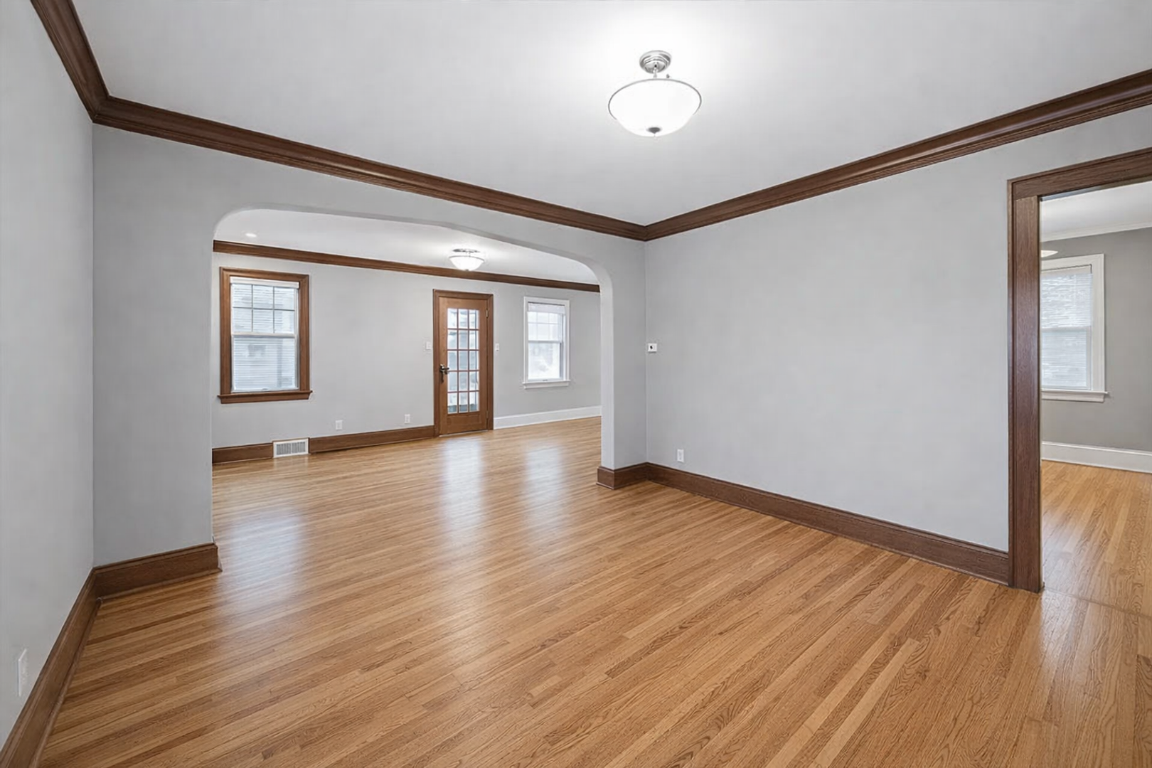 811 Snelling Ave N 4 of 8