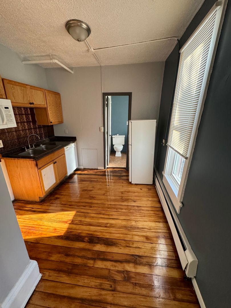 Minneapolis Apartment: 1022 15th Ave SE