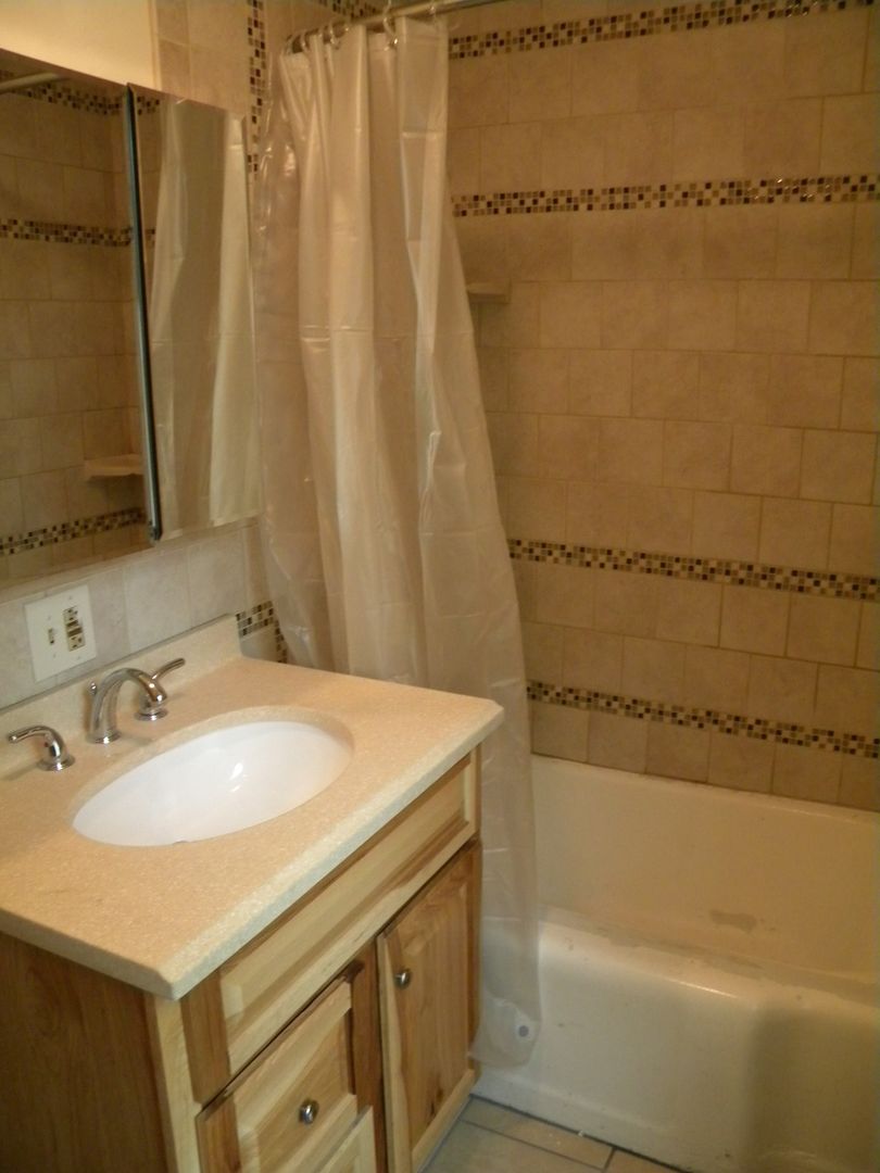 Minneapolis Apartment: 2219 4th ST NE