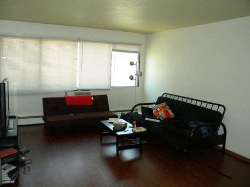 2 Bedrooms Close to U of M Campus- Public Transportation & Great Neighborhood – photo 1