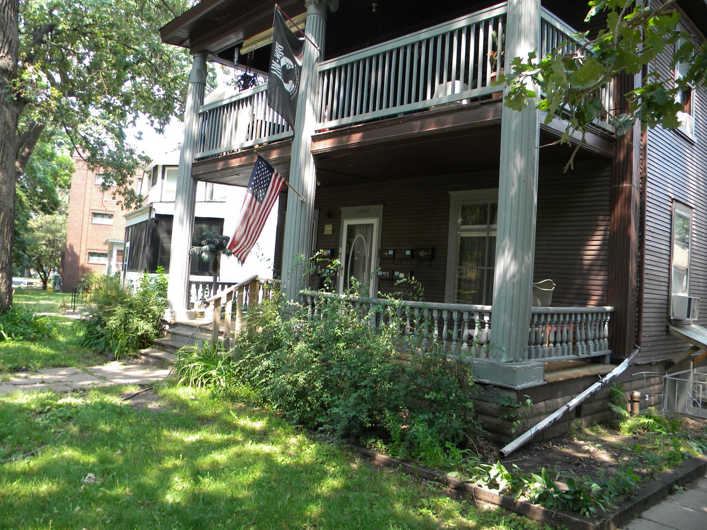 St Paul Apartment: 1905-07 Feronia Ave