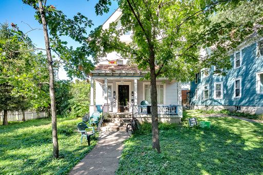 Amazing 7 Bedroom / 3 bathroom / 3 kitchen / 3 living room Near U of M *** 9/1/26 MOVE IN*** – photo 1
