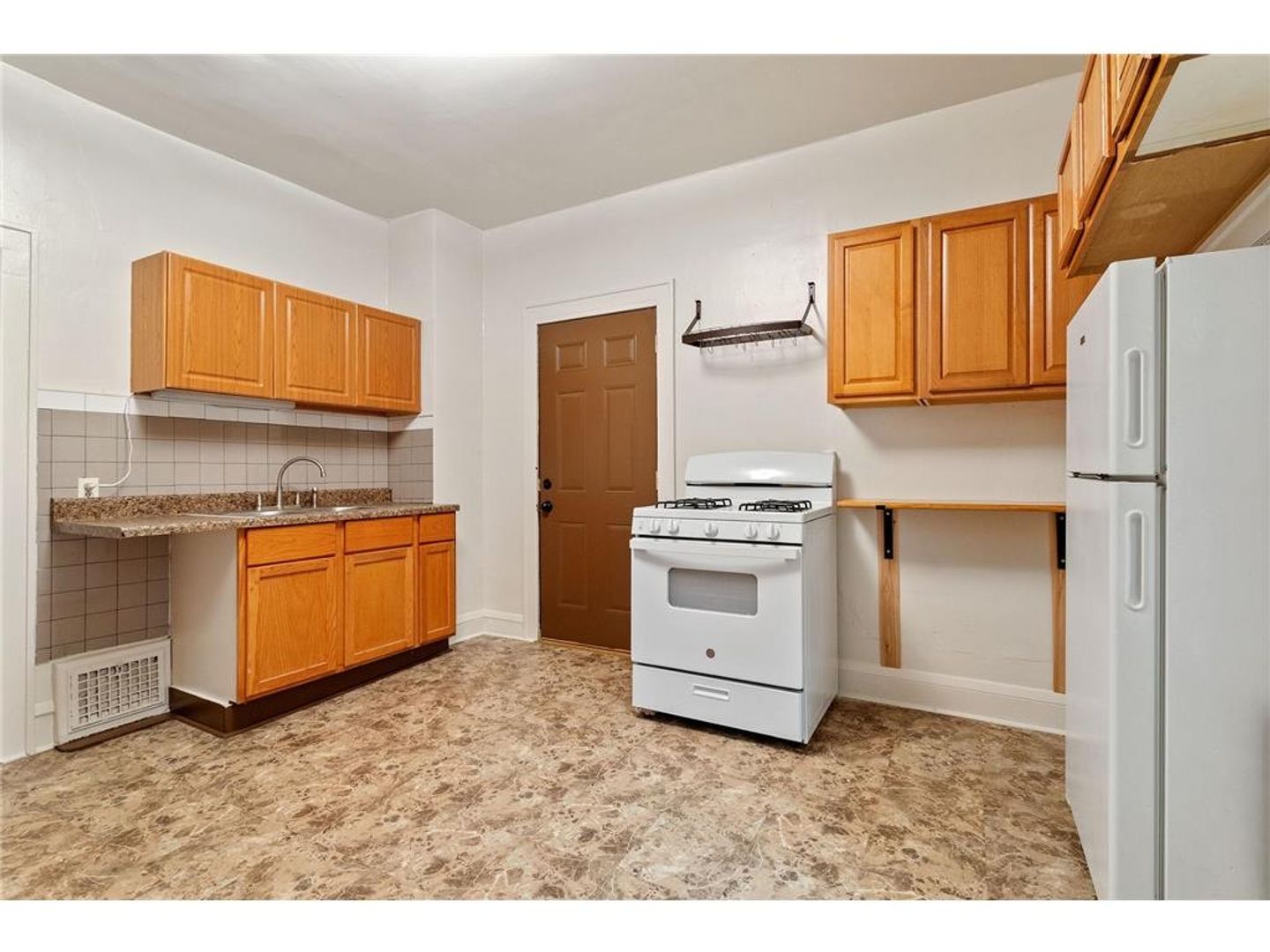 525 8th Ave Se 3 of 8