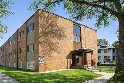1 bed/1 bath unit located near the University of Minnesota – photo 1
