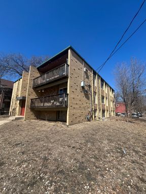 1 bed/1 bath unit located near the University of Minnesota – photo 1