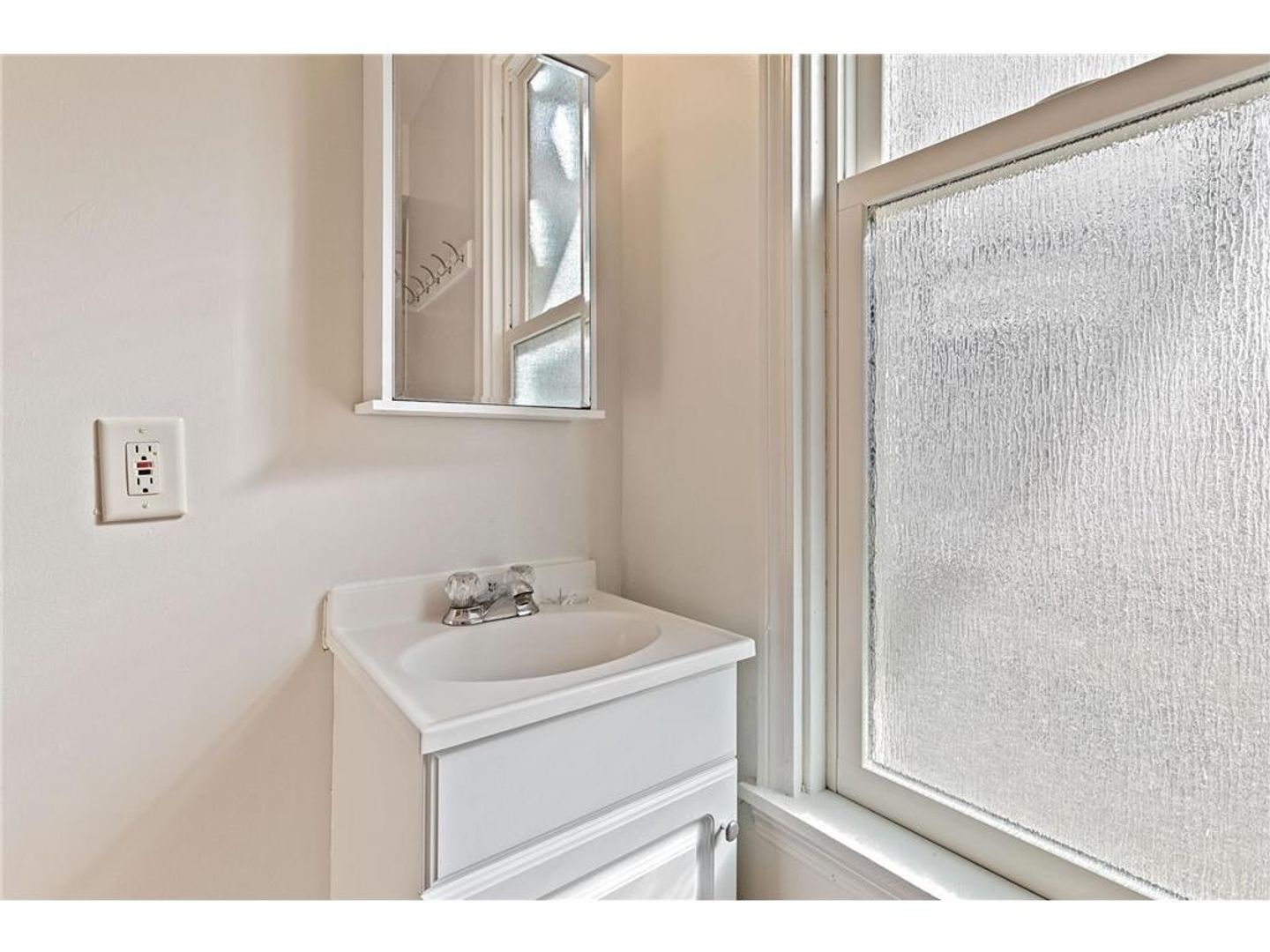 525 8th Ave Se 5 of 8