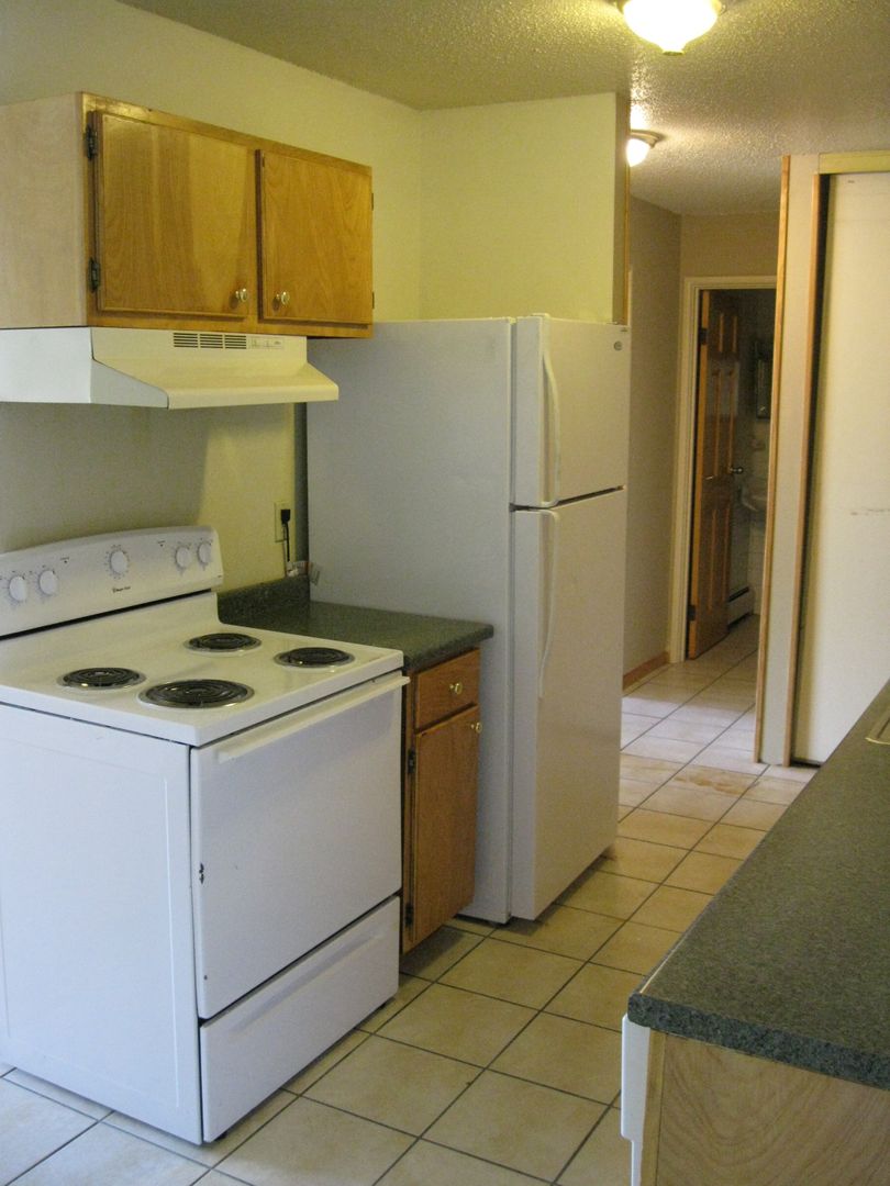 Minneapolis Apartment: 414 7th Ave SE
