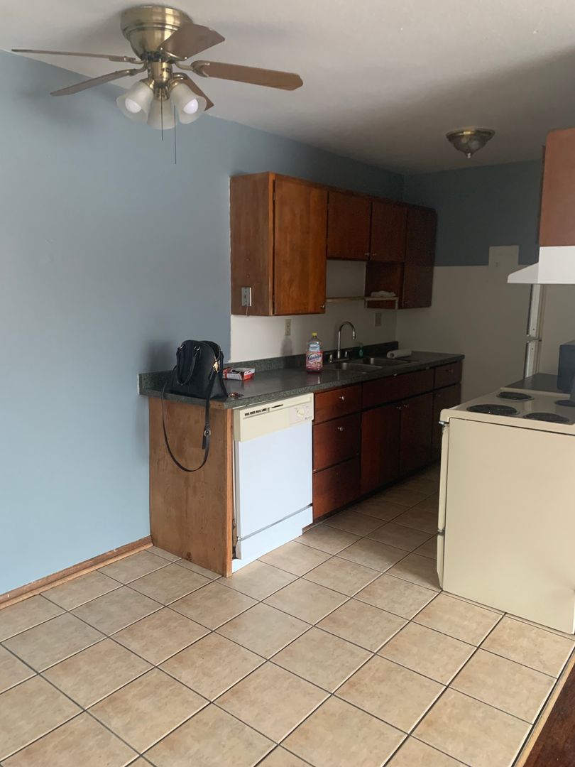 Minneapolis Apartment: 904-912 21st Ave S