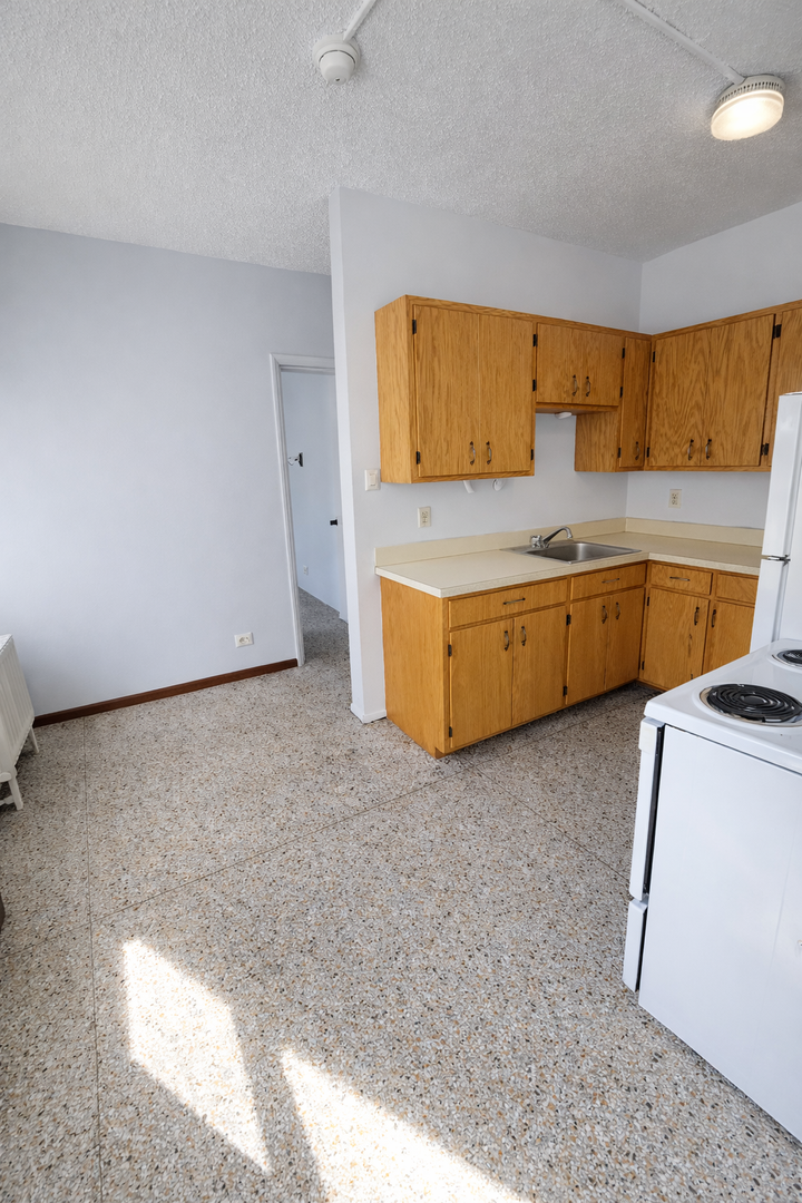 Minneapolis Apartment: 414 7th Ave SE